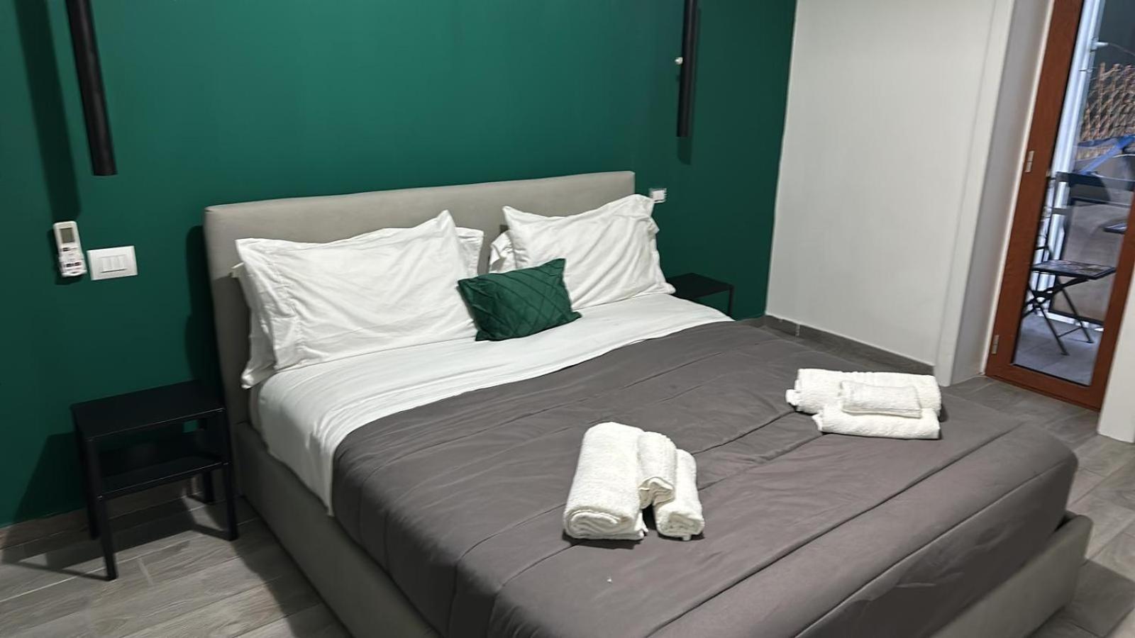 Center Suite Sorrento Baby 2 Eksteriør bilde